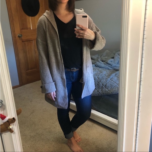 London Kaye Cozy, Oversized hooded fall Cardigan size small - Picture 9 of 10